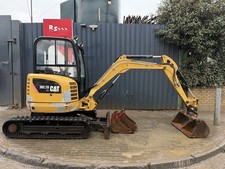Caterpillar 302.7 y2017 2619 hrs 2.8t CAB Mini Excavator / Digger CAT £15600+VAT