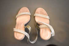 Ladies Shoes Size 6