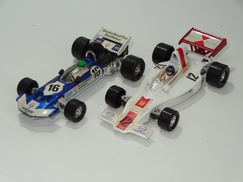 Corgi 1561 150 shadow ford - 1561, /