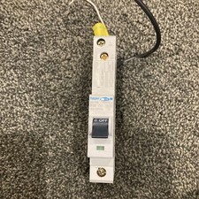 HAGER 32 AMP CURVE B 6kA 30mA