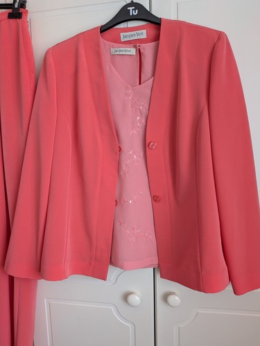 Jacques vert piece suit - 3,