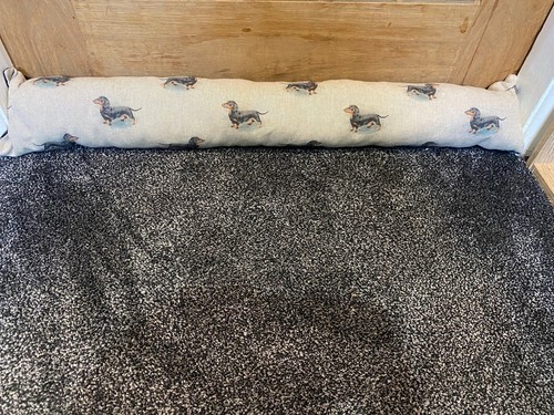 Insulating fabric draught - insulating,
