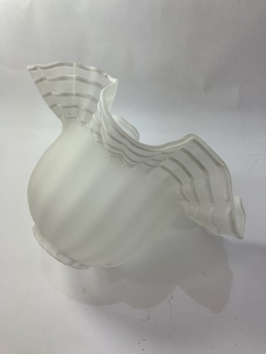 Antique white frilled edged - antique,