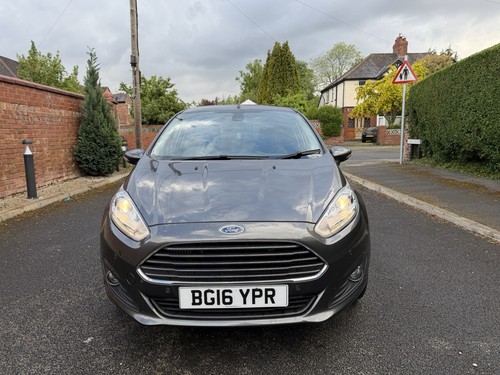 Ford fiesta titanium - titanium, x