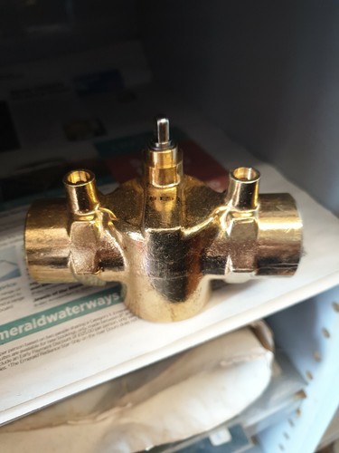 Drayton 22mm port valve - 2,