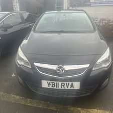 Vauhall Astra 2011 Front End