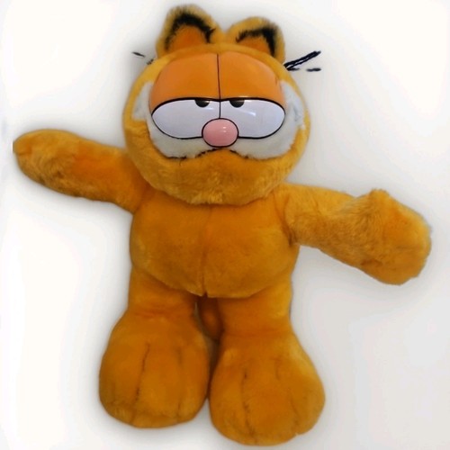 Standing garfield 2001 gosh - garfield,