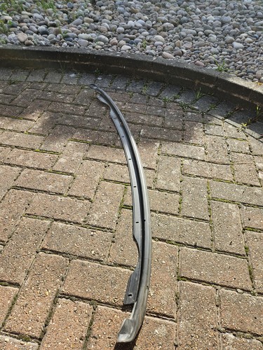 Mercedes hardtop seal - mercedes,