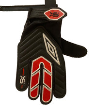 Umbro Extra Small Goal Keepers Gloves / Shows signs of wear / Kid Glooves 