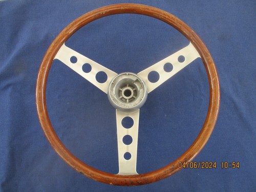 Woodrimmed steering wheel - woodrimmed,