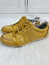 Bussola Yellow Leather Retro