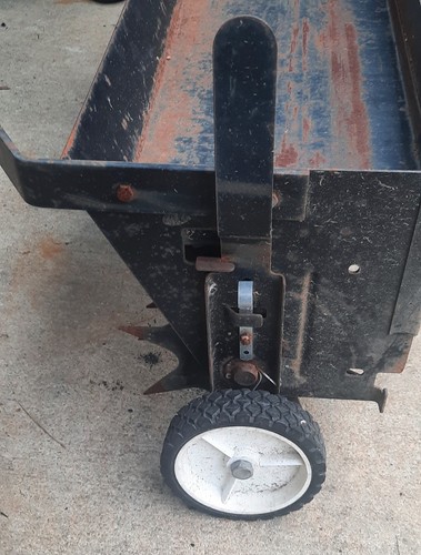 Lawn aerator wheel bracket - lawn, w/