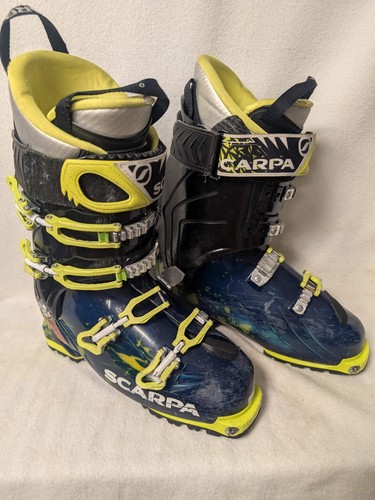Scarpa ski boots - at, size