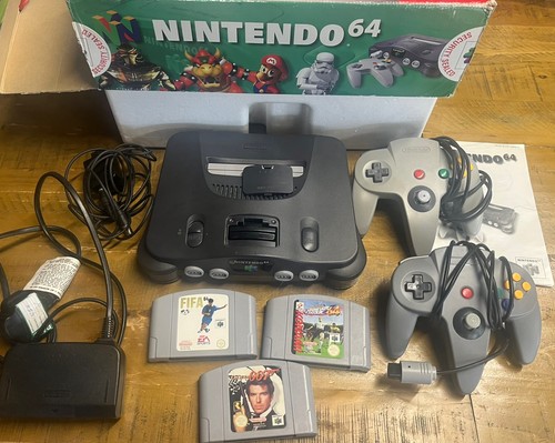 Nintendo console bundle - nintendo,