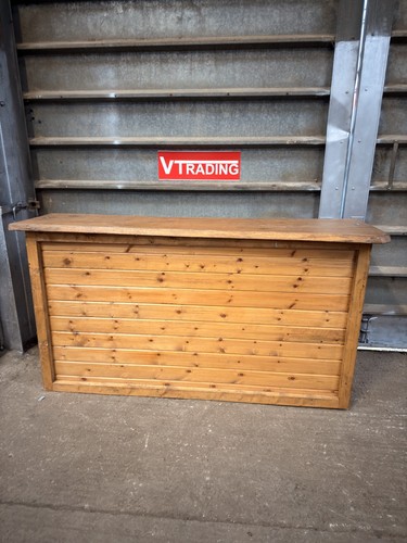 Outdoor flat pack oak topped - flat,