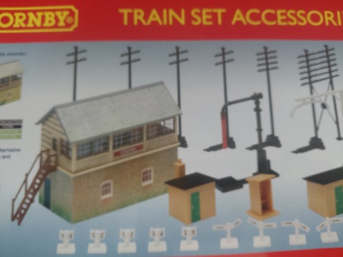 Hornby train set accessories - ,