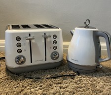 Morphy Richard's Kettle and