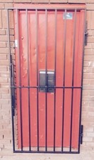 WROUGHT IRON GATE / GATE. METAL GARDEN SIDE GATE WITH PAD LOCK OPTION !!