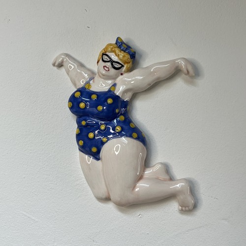 Hand painted style - hand, 50’s