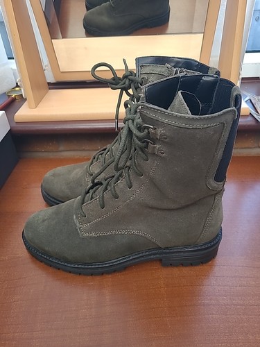 Marks spencer suede - &,