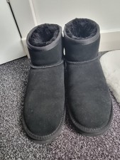 Aus Wooli Black Short Sheepskin Boots 7/40 Worn Once