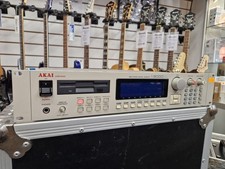 Akai S3000XL Midi Digital