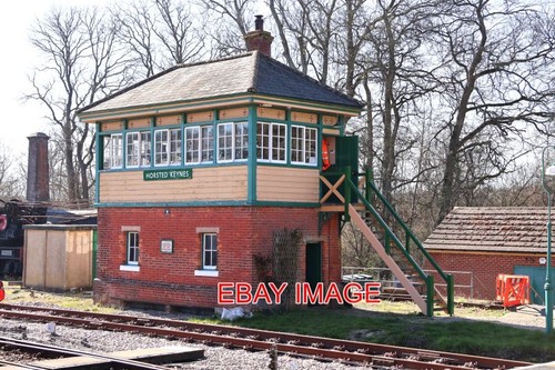 Photo horsted keynes signal - photo,