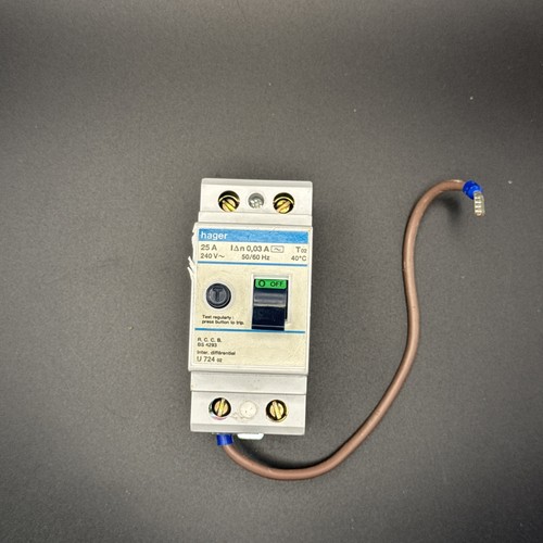 Hager amp double pole - 25, ma