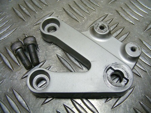 Gsxr1000 footrest hanger - hanger, left