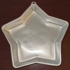 Wilton - Star Baking tin for