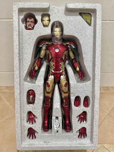 Hot toys mms278 d09 - toys, iron