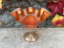 Beautiful antique Carnival Glass Bon Bon Dish, 14 cm tall.