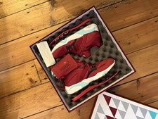 Sneaker Freaker X Packer  X