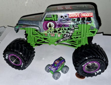 GRAVE DIGGER  Monster Jam