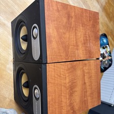 Bowers @ Wilkins 686 Bookshelf Speakers