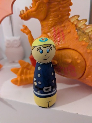 Fireman pegdoll - fireman,