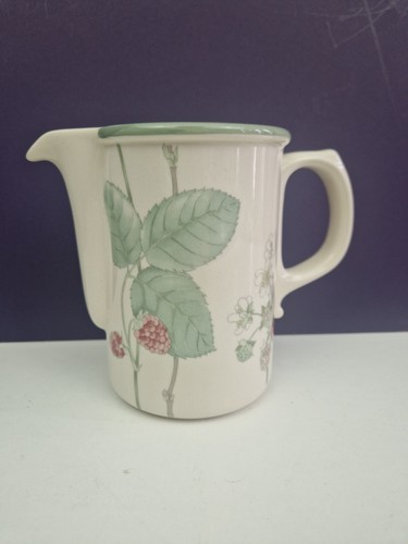 Wedgwood raspberry cane 1 - wedgwood,