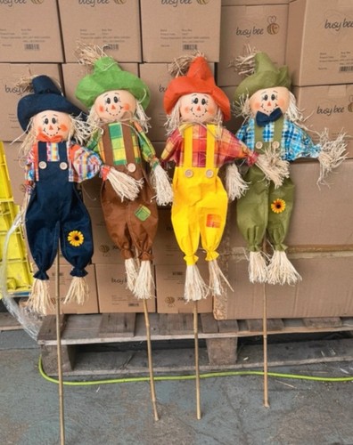Inch garden scarecrows - inch,