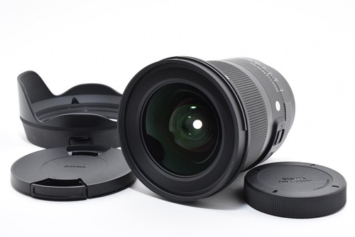 Near mint sigma 20mm - mint, f/1.4