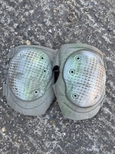 British Army Blackhawk Green Knee Pads - Modified - Grade 1 Used - #B159