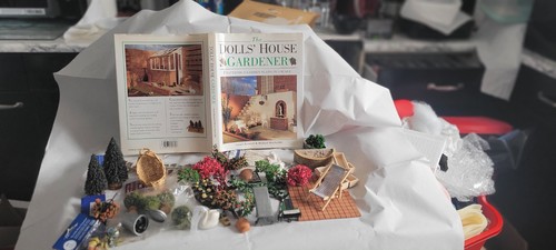 Dolls house garden - house,