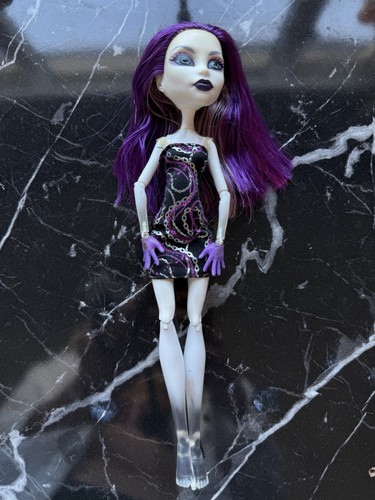 Monster high spectra - monster, doll