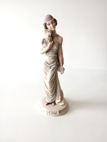 Belcari lady figurine italy - lady,