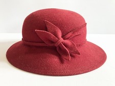 Original Vintage 1940s Wool Felt Cloche Hat Burgundy Maroon Made In England 54cm