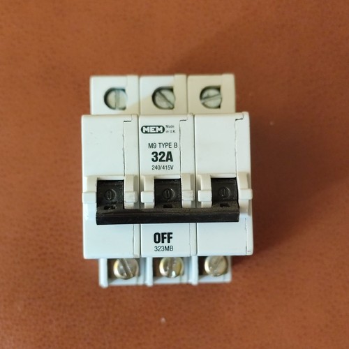 Mem mcb amp - amp, type