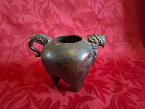 Small antique chinese bronze - small,