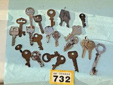 Lot Vintage Keys Mixed Old