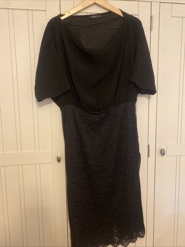 Black lace dress twiggy - m&s,