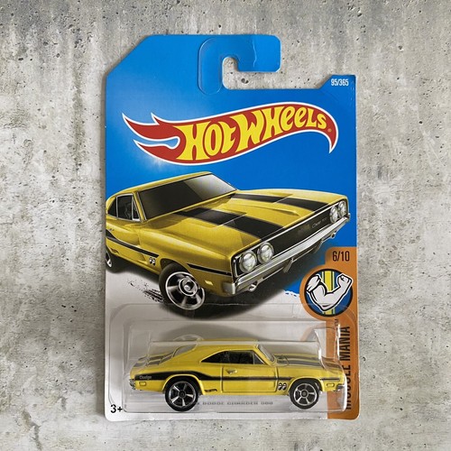 Hot wheels dodge charger - hot,