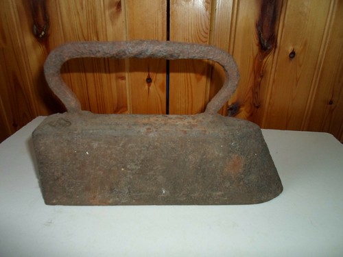 Antique cast iron flat sad - antique,